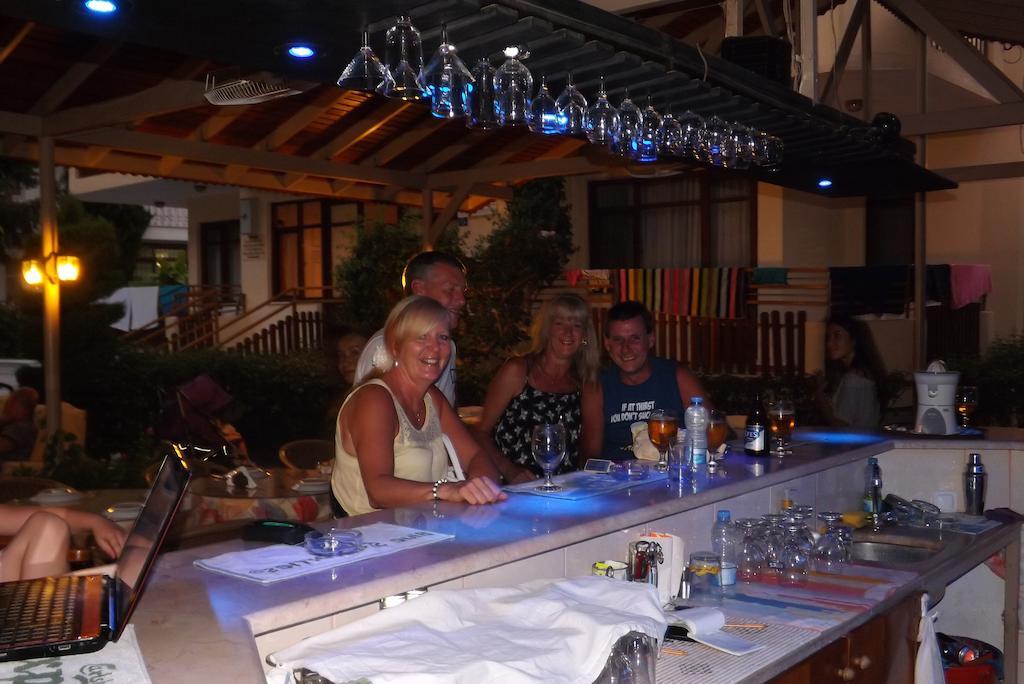 Uestuen Apart Marmaris Exterior photo